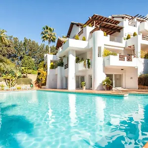 Apartment Hanami Alcazaba Beach Penthouse, Estepona